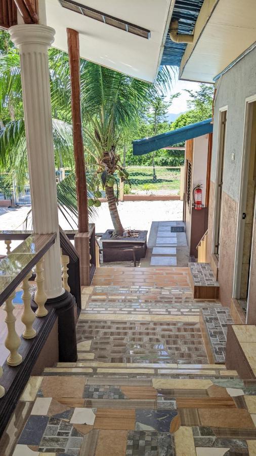 Maya Guest House - Sipaway Island San Carlos  Экстерьер фото