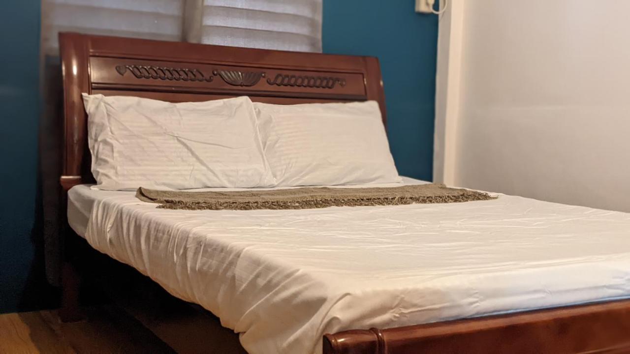 Maya Guest House - Sipaway Island San Carlos  Экстерьер фото
